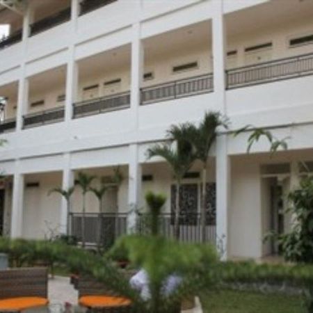 Grand Kalpataru Syariah Hotel Malang Buitenkant foto