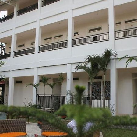 Grand Kalpataru Syariah Hotel Malang Buitenkant foto