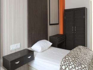 Grand Kalpataru Syariah Hotel Malang Buitenkant foto